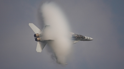 Photo ID 3730 by Jeremy Gould. USA Navy Boeing F A 18F Super Hornet, 165795